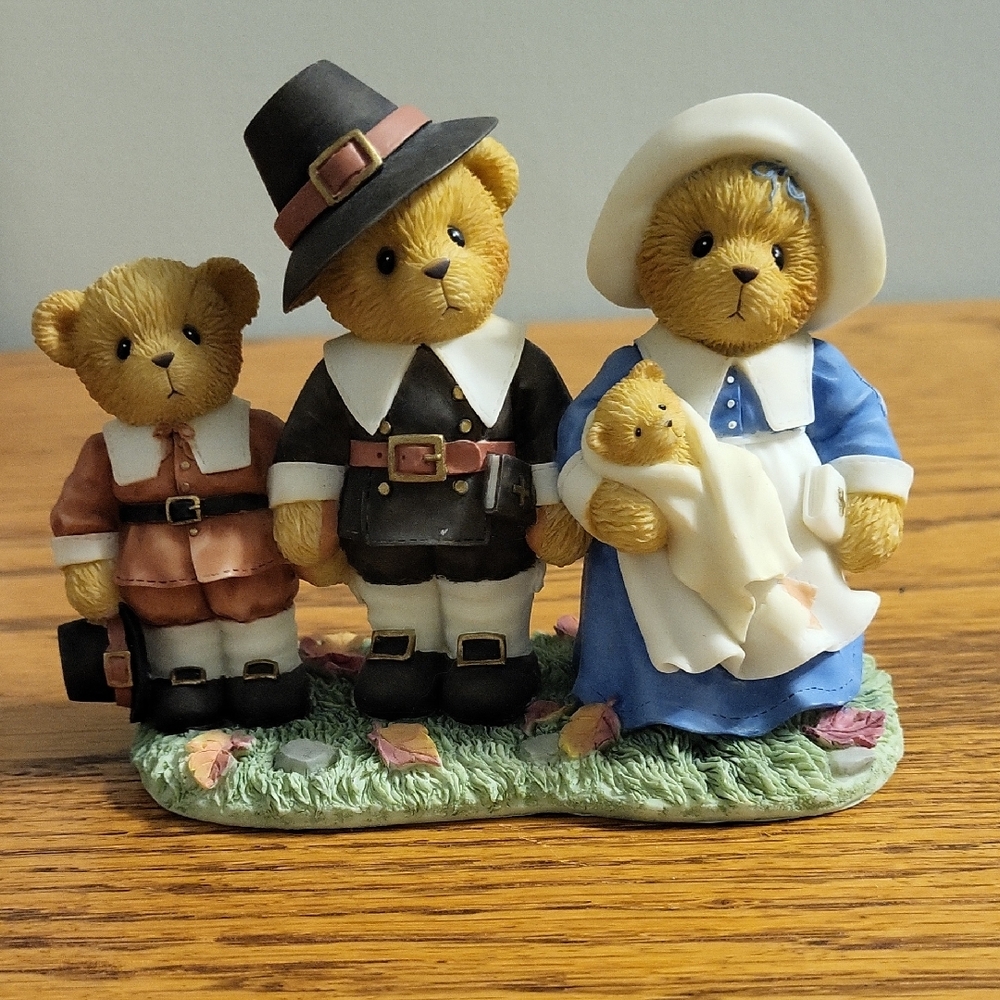 Cherished Teddies Pilgrim Family